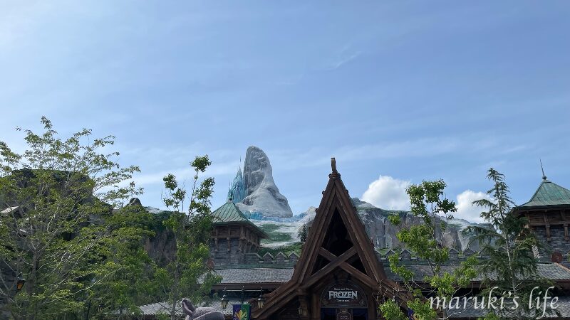 ディズニーシーのプロメテウス火山(DPA対象アトラクションが集まるパーク)