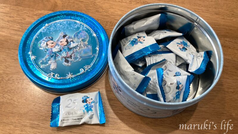 25周年記念のチョコ缶