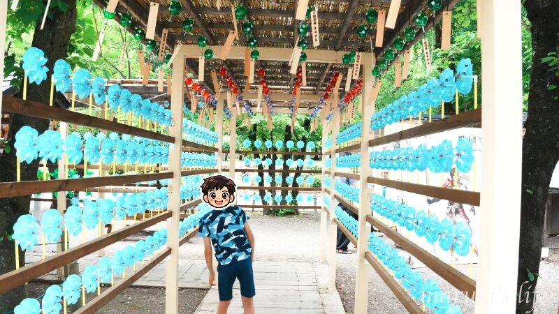 真田神社の風鈴のトンネル
