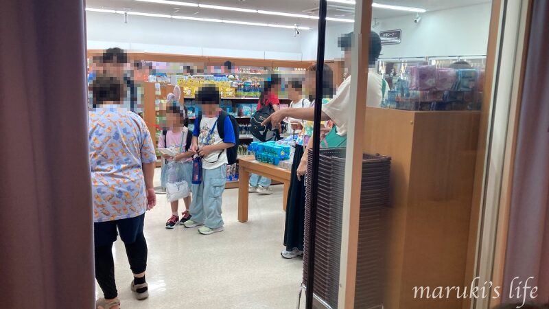 セレブレーションホテル1階のコンビニ店内
